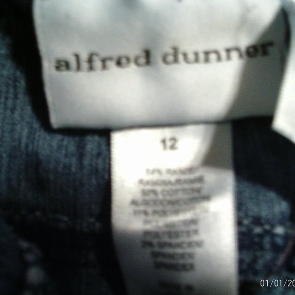 Alfred Dunner Size 12 Jeans - Picture 4 of 6